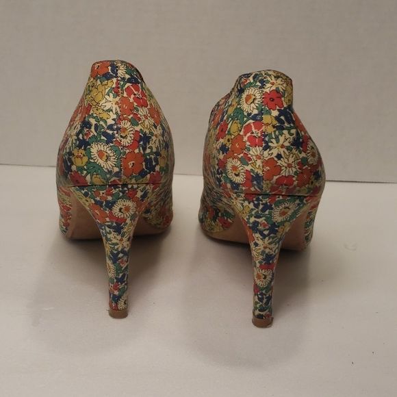 MARAIS USA Colorful Floral Pointed-toe heels - Picture 4 of 8